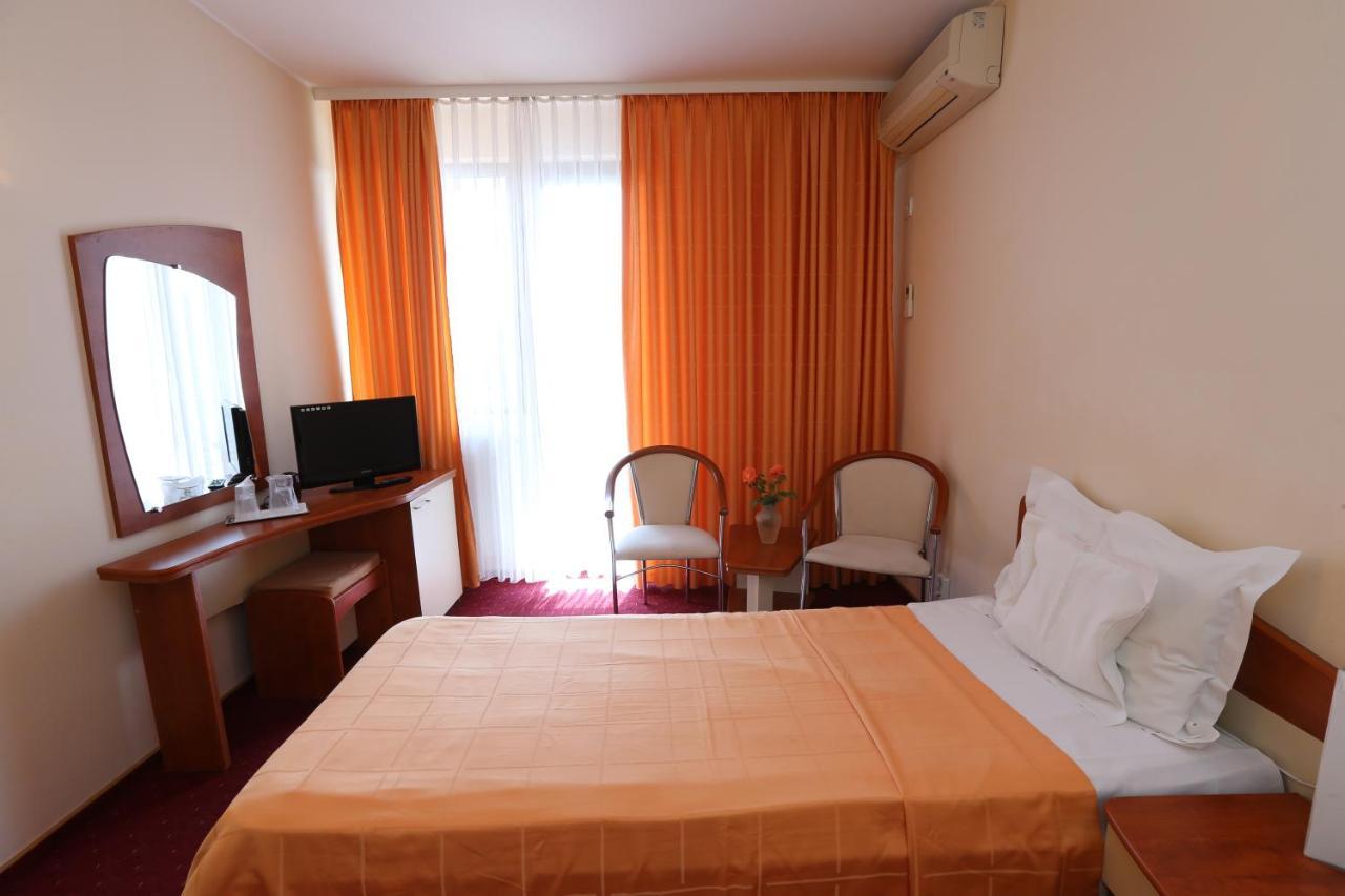 Hotel Doina ネプトゥン エクステリア 写真