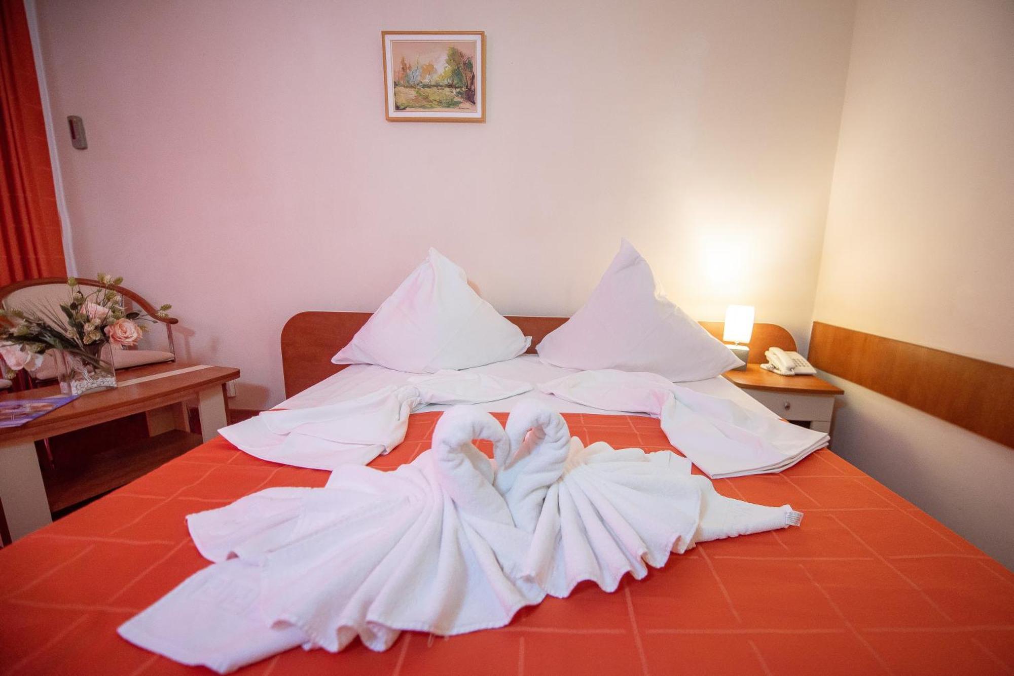 Hotel Doina ネプトゥン エクステリア 写真
